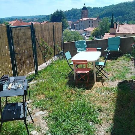 Maison 4 Pers Avec Jardin Au Pied Des Montagnes Ria Zewnętrze zdjęcie