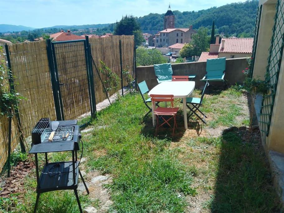 Maison 4 Pers Avec Jardin Au Pied Des Montagnes Ria Zewnętrze zdjęcie