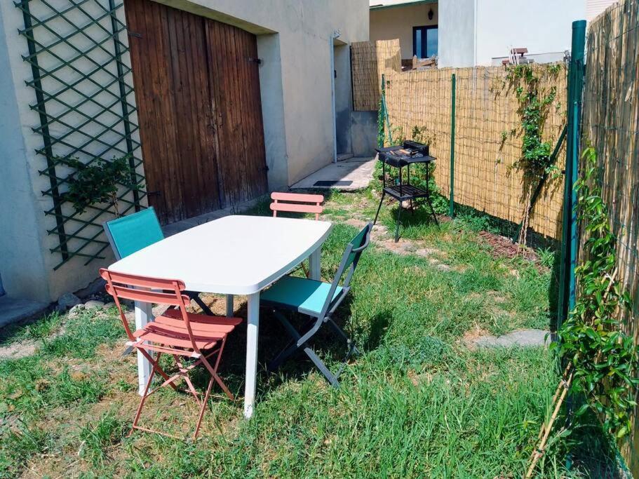 Maison 4 Pers Avec Jardin Au Pied Des Montagnes Ria Zewnętrze zdjęcie